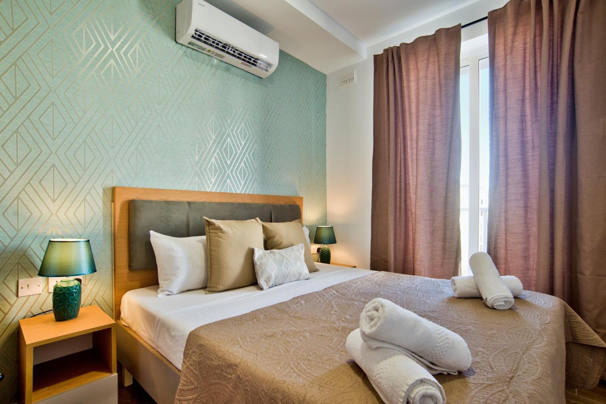 Sliema 2-Bedroom Central Apartments And Penthouse With Jacuzzi Zewnętrze zdjęcie